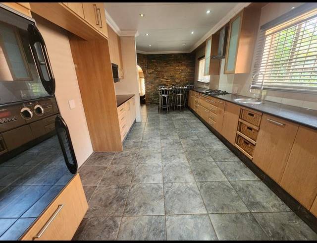 4 BEDROOM HOUSE FOR SALE IN MONTANA PARK